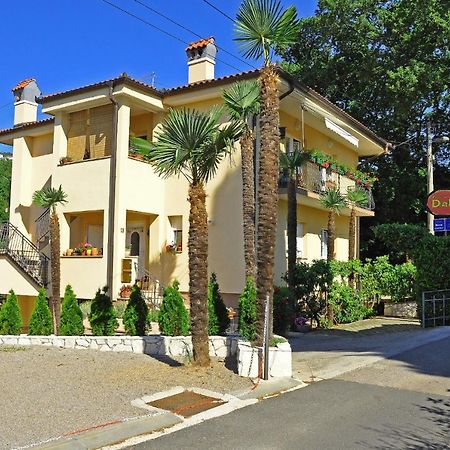 Apartments With A Parking Space Opric, Opatija - 7728 Lovran Extérieur photo