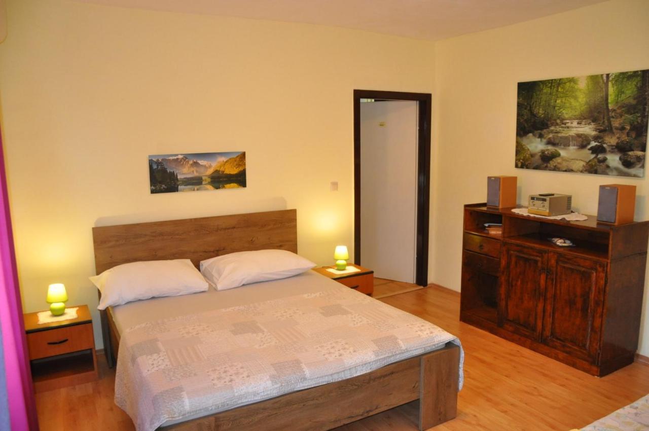 Apartments With A Parking Space Opric, Opatija - 7728 Lovran Extérieur photo